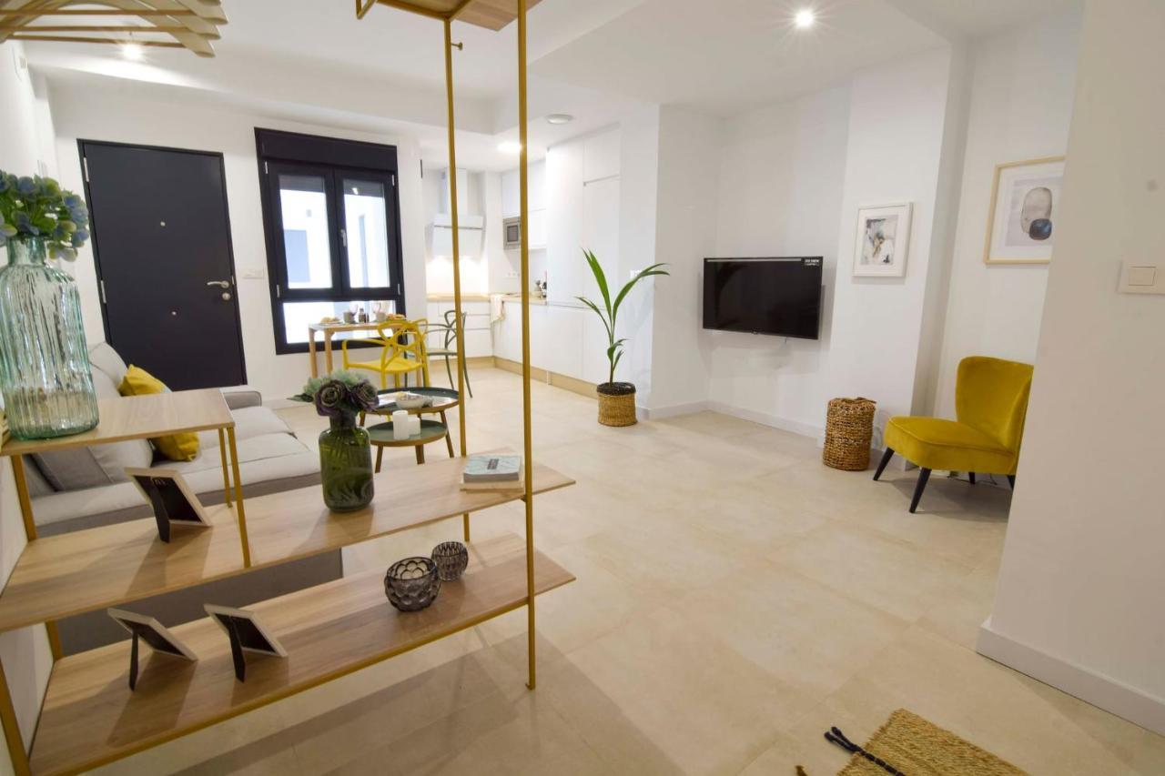 Estudios Ollerias By Sharingco Malaga Bagian luar foto